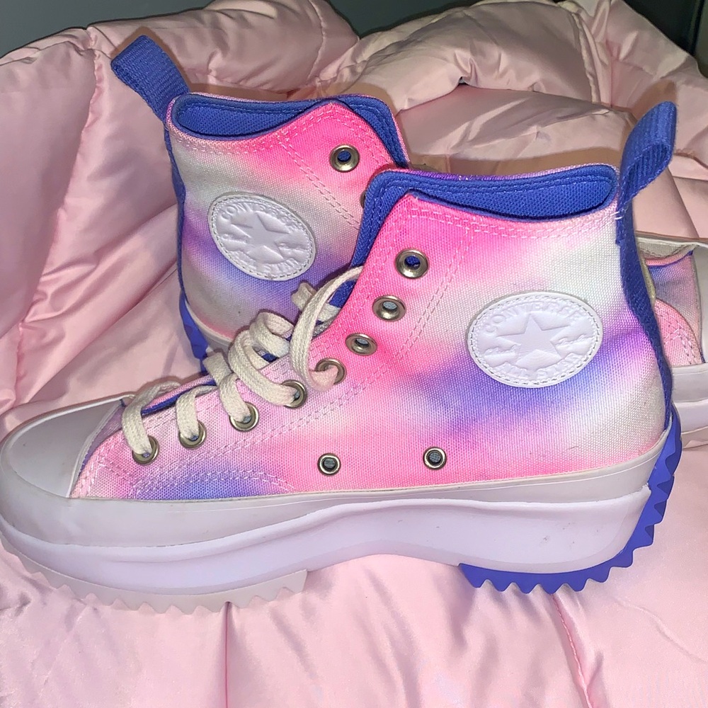 Pink and Purple Run Star Hike Platform Converse Size 8 Women’s 💜💗